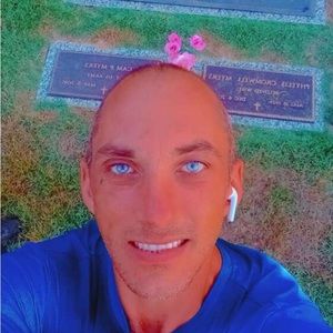 Meet your Posher, Rafael